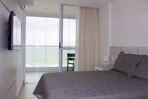 1 bedroom, iron/ironing board, WiFi, bed sheets - Apt. Furnished for the season in front of Barra Beach. (Salvador)