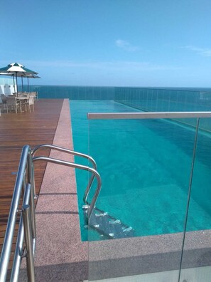 Udendørs pool