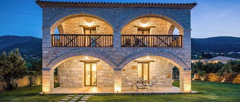 Villa (4 Bedrooms) | Exteriör