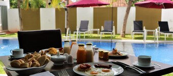 Daffodils Beach Negombo