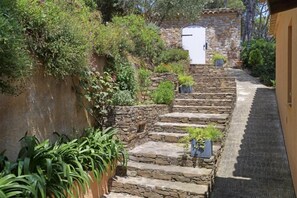 Property grounds - Holiday rental villa with swimming pool in Begur, Casa de camp (Begur)