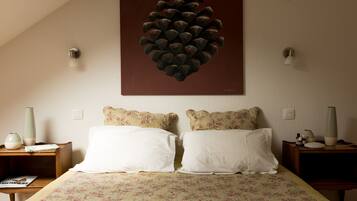 5 dormitorios, tabla de planchar con plancha, cuna de viaje y wifi