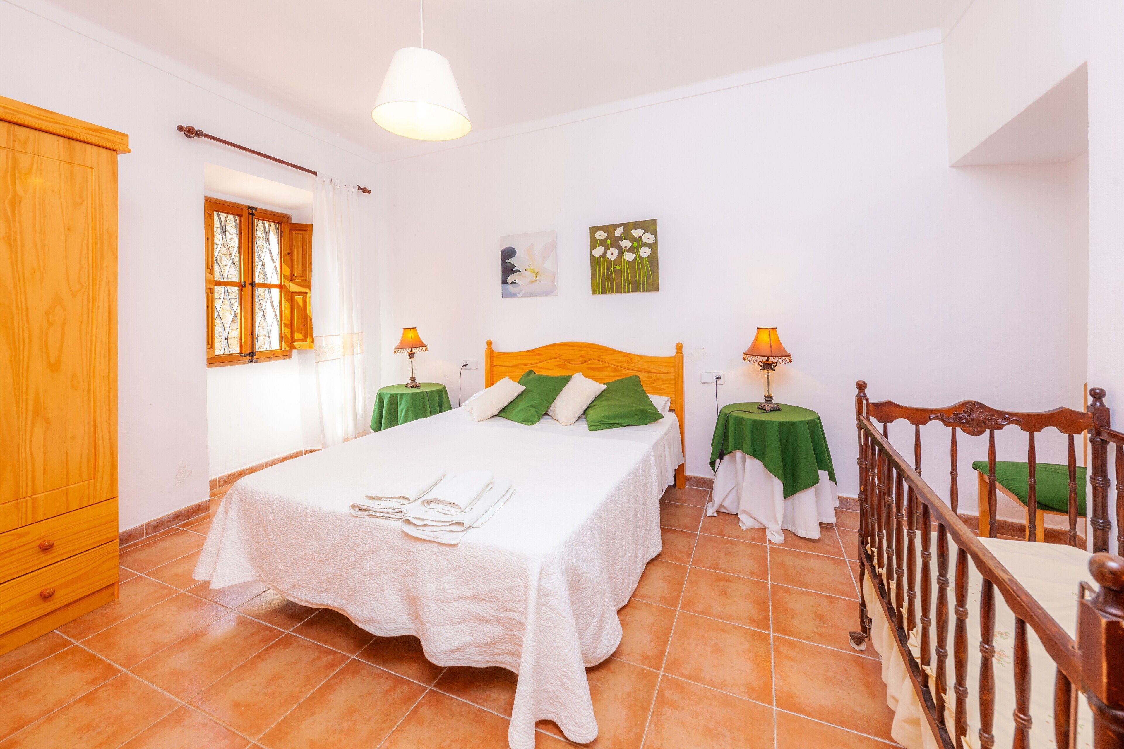 3 bedrooms, iron/ironing board, free WiFi, bed sheets