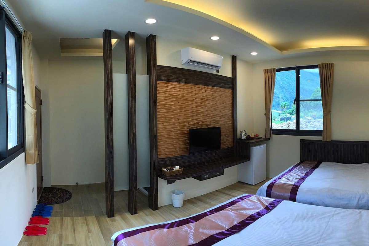 Roupas de cama premium, cortinas blackout, quartos à prova de som