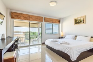 Superior Double Room, 1 Double Bed, Non Smoking | Desk, laptop workspace, blackout drapes, free WiFi - Chiangrai Lake Hill Resort (Chiang Rai)