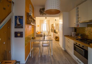 Fridge, oven, stovetop, dishwasher - A cà da Susi IT011015C2A278A658 four steps from the city center and the 5Terre (La Spezia)