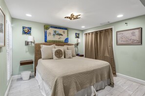 1 bedroom, iron/ironing board, internet, bed sheets