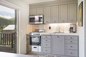 Fridge, microwave, oven, stovetop - Acorn Chalet #1 - Walk to PC ski base! 2BD (Park City)
