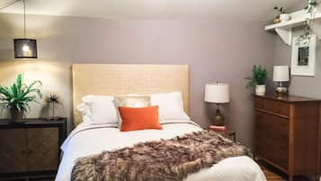 1 bedroom, iron/ironing board, travel crib, free WiFi