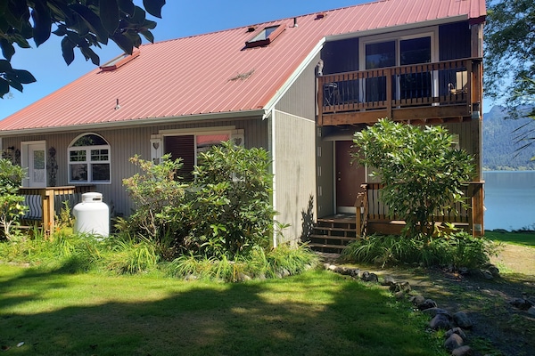 Road side of Cottage Peaks