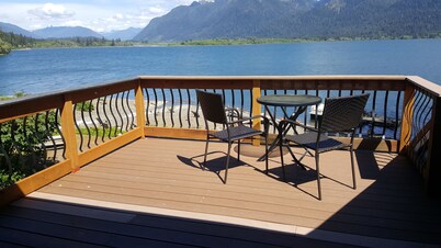 Lake Quinault Vacation Home/Breathtaking View! Located in Olympic National Park