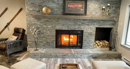 ⭐Perhe-Mtn Escape⭐INDOOR HOT TUB & FIREPLACE näkymät Keystone-rinteille