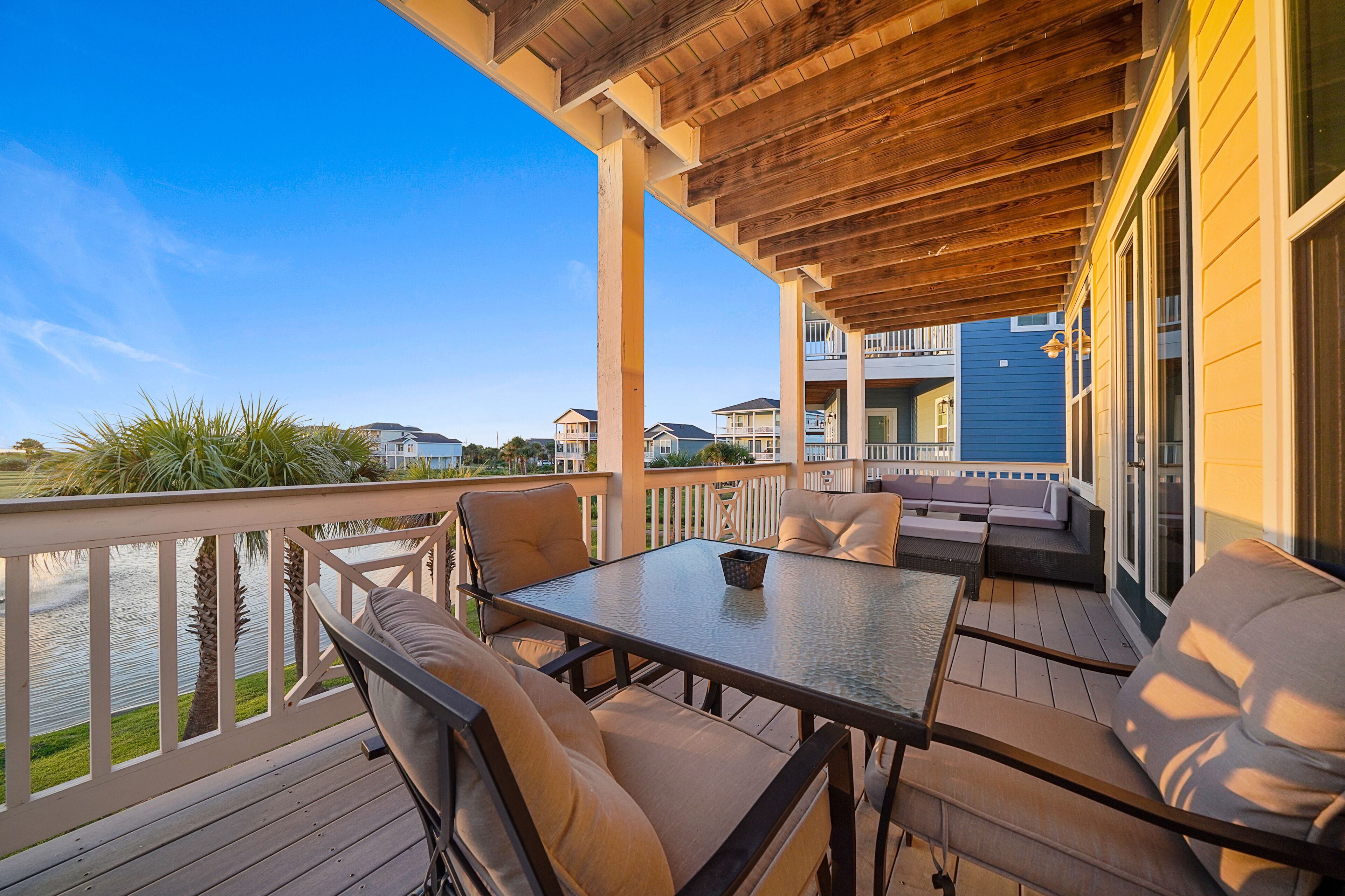 Gulf-view home with two decks, beach access, pools & hot tubs - dog-friendly
