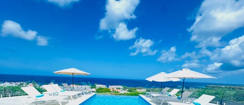 TOP LUX Villa ESCAPE-180°sea view,4min beach,2 pools, CORAL ESTATE Resort See 🎥