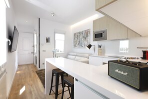 Fridge, microwave, oven, dishwasher