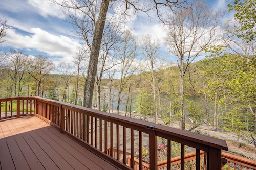 Peaceful Lakefront w/ Fireplace & Views