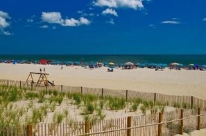 On the beach - Panoramic Oceanfront. Beautiful Five Star. The get-away for any season. (Bethany Beach)