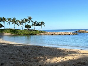 Beach nearby, beach towels - Beautiful Fairways Condo near Disney’s Aulani, Four Seasons, Lagoons and Golf  (Kapolei)