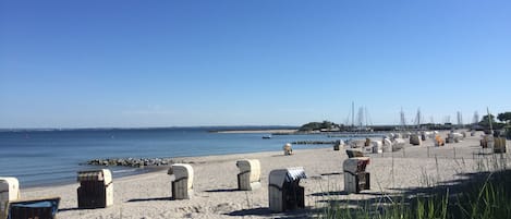 Tæt på stranden