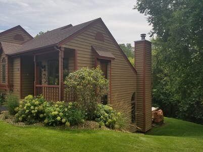 Casa adosada de 2 dormitorios y 2 baños en el territorio de Galena.