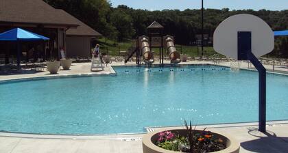 2 Bedroom, 2 bath townhouse in The Galena Territory.