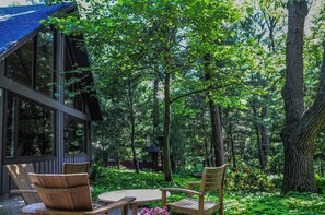 Property grounds - Fantastic lake views in woodland/garden setting w/23' ceilings, firepit/chiminea (Montague)