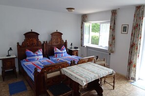 1 chambre, accĂšs Internet, draps fournis