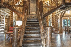 Interior - Limber Pine Lodge by Cottonwood Lodging (Brighton)