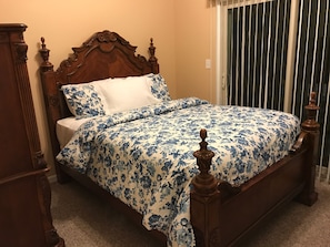 3 Schlafzimmer, BĂŒgeleisen/BĂŒgelbrett, kostenloses WLAN, BettwĂ€sche