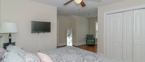 2 chambres, fer et planche Ă repasser, Wi-Fi, draps fournis