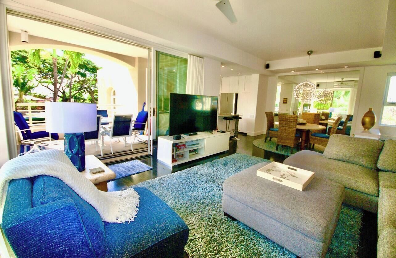 Smart-TV, DVD-Player, Stereoanlage