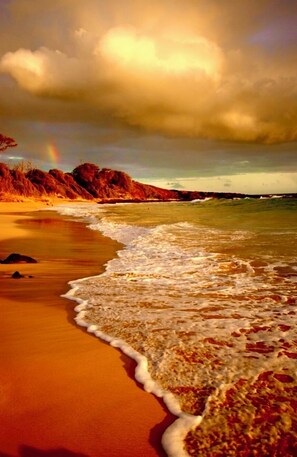 In Strandnähe, Liegestühle, Strandtücher