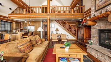 Smart TV, fireplace, DVD player