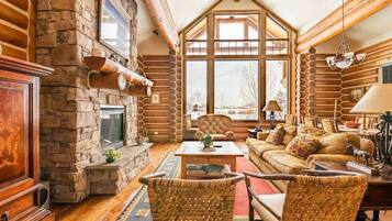 Smart TV, fireplace, DVD player