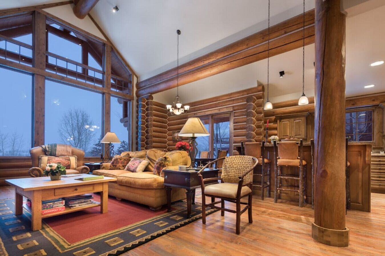 Smart TV, fireplace, DVD player
