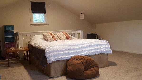 1 bedroom, iron/ironing board, travel cot, WiFi