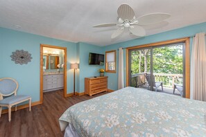 5 bedrooms, free WiFi, bed sheets