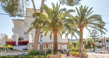 Fantastique appartement La Cabanya 1B avec piscine commune, terrasse et WiFi