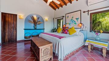7 bedrooms, desk, iron/ironing board, free WiFi