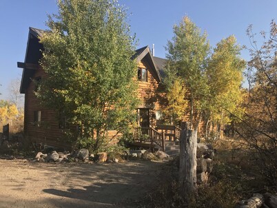 LUX RUSTIC Log Cabin - Hot tub & Stars SkiUtahCabin at Timber Lakes Legal!