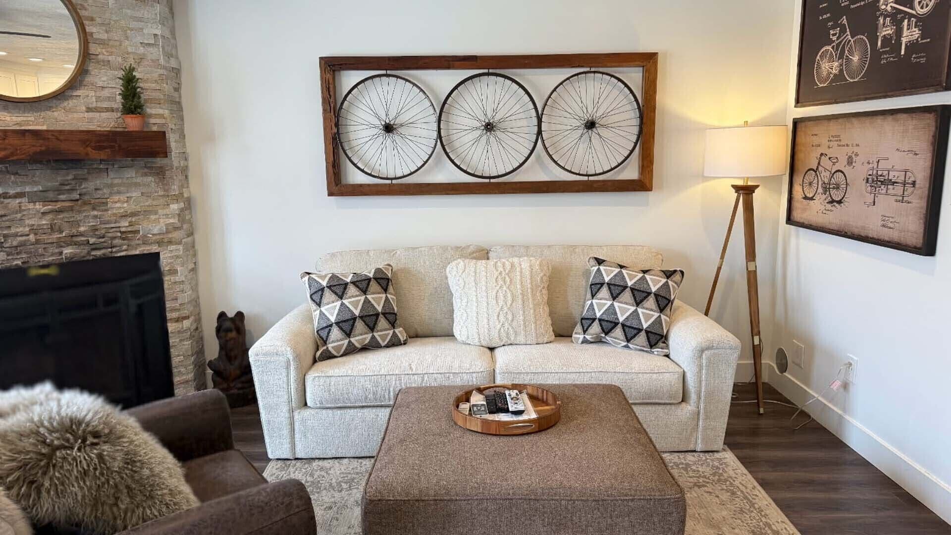 Smart TV, fireplace, DVD player