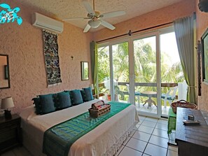 2 bedrooms, in-room safe, desk, iron/ironing board