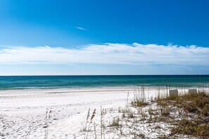 Am Strand, Liegestühle