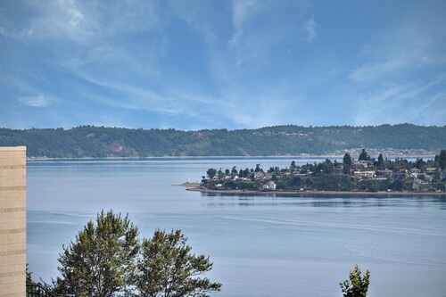 Historic Stadium Area Vacation Rentals!