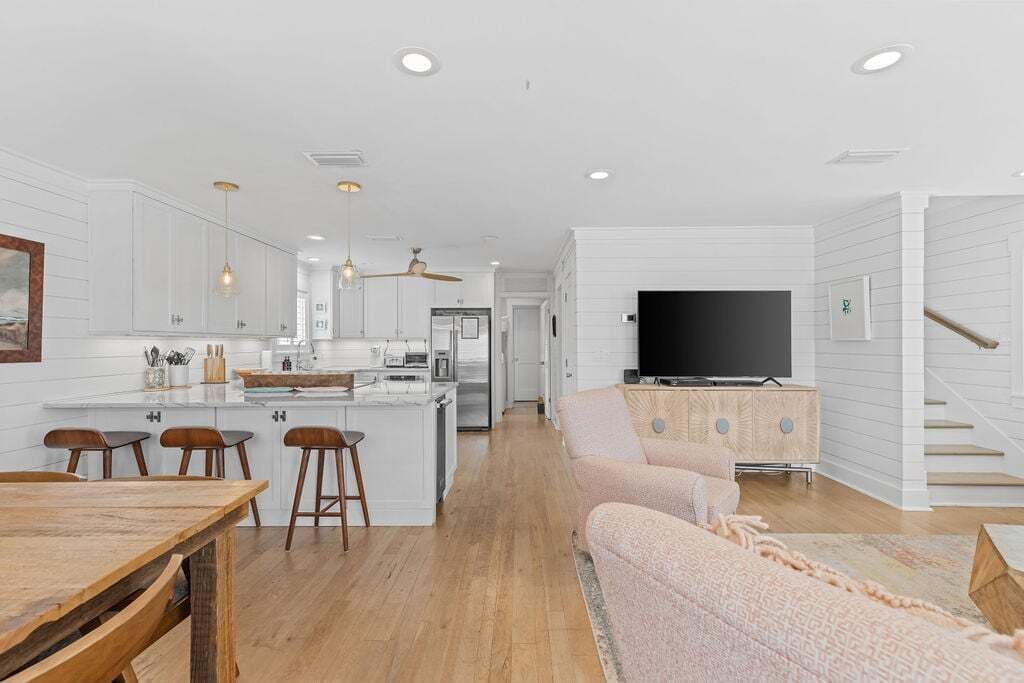 Seagrove - Located on Eastern Lake with Gulf Views and Direct Beach Access!