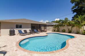 Outdoor pool, a heated pool - Relax by the Gulf! Coastal home, heated pool, Walk to renowned Beach (Naples)