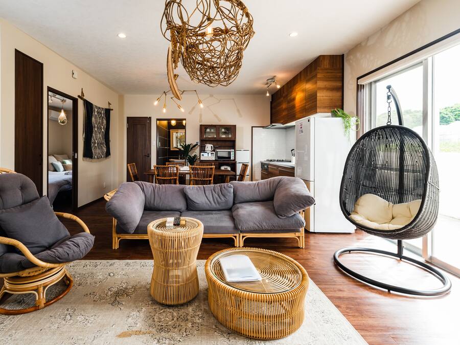 Private Vacation Home | Living area | Flat-screen TV