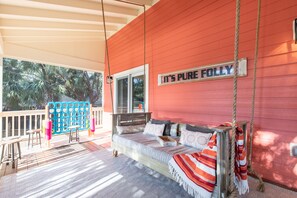 Porch swing
