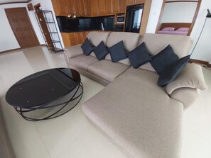 Flat-screen TV - View Talay Condominium (Pattaya)