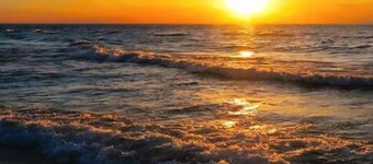 Michiana Apartment #2:  Two bedroom one bath apartment in downtown South Haven!